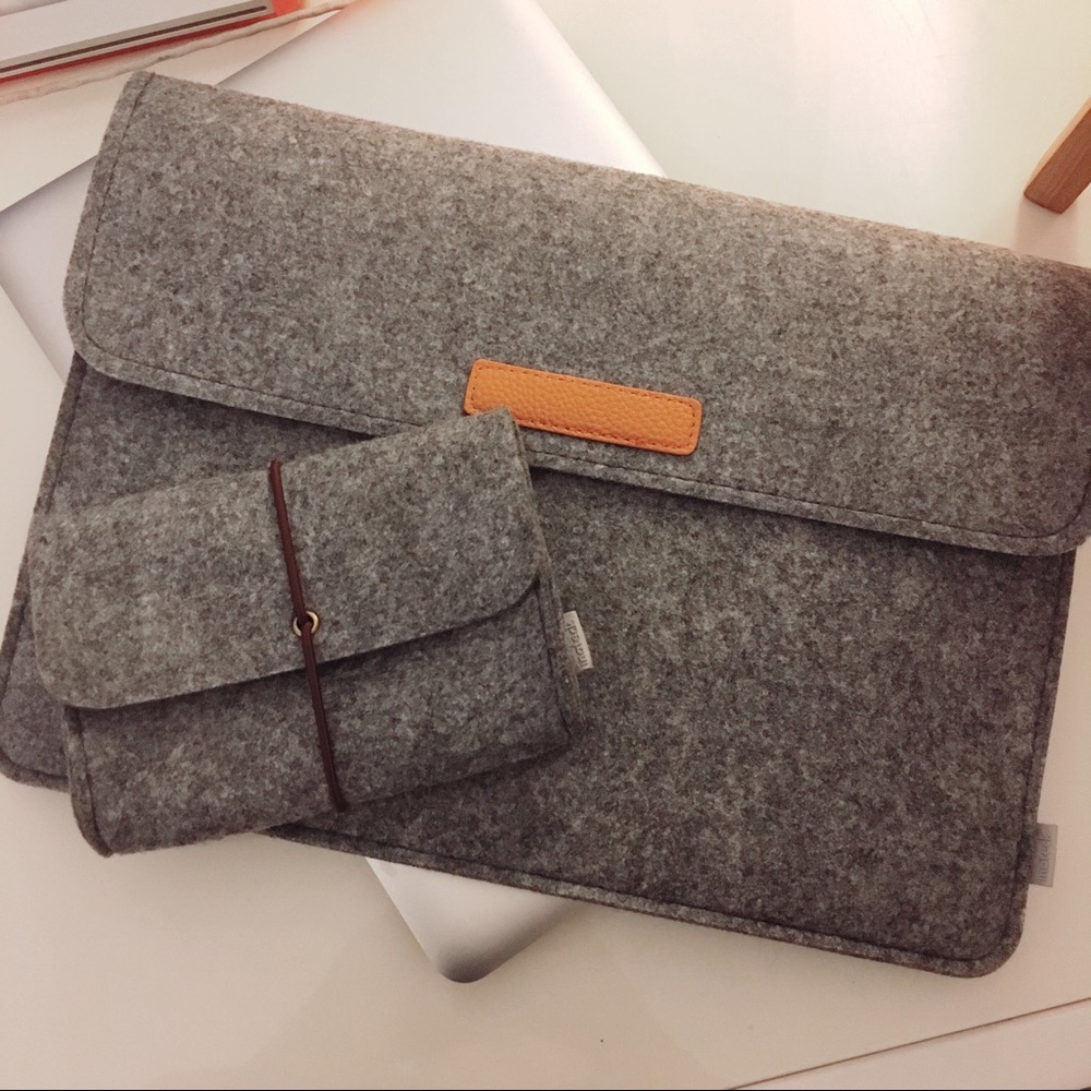 Inatreck Laptop Sleeve with pocket bag